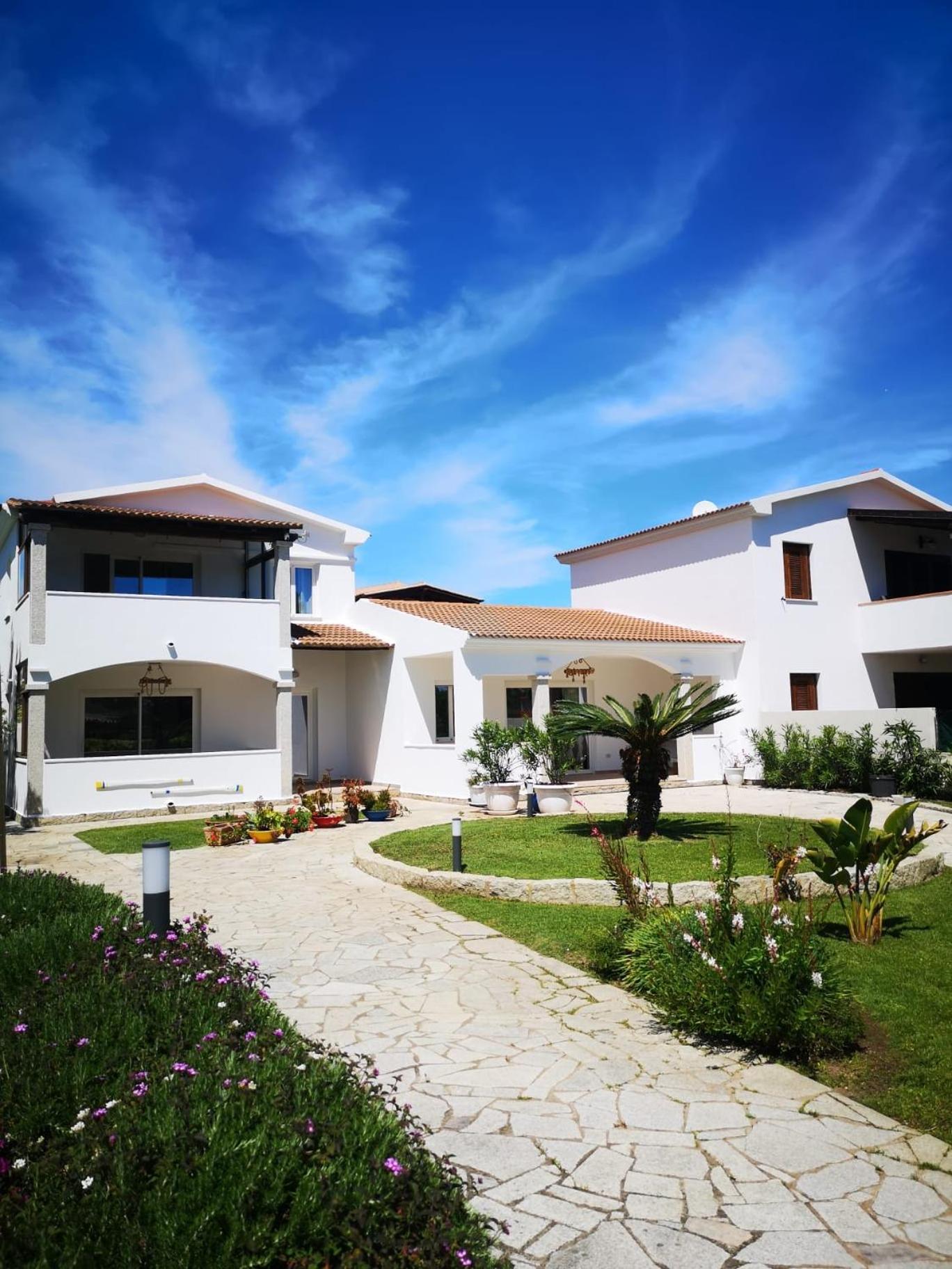 Sardegna - Villa Mirto & Flowers Ольбия Экстерьер фото